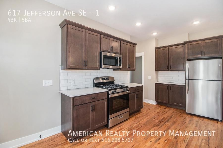 617 Jefferson Ave Se #1 - Photo 5 of 16