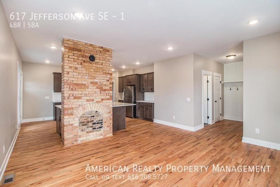 617 Jefferson Ave Se #1 - Photo 6 of 16