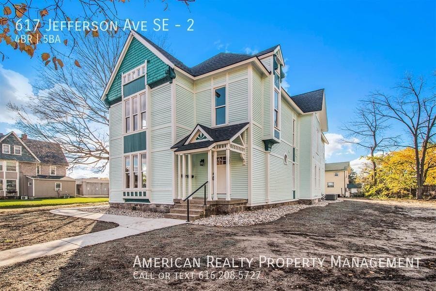 617 Jefferson Ave Se #2 - Photo 2 of 17