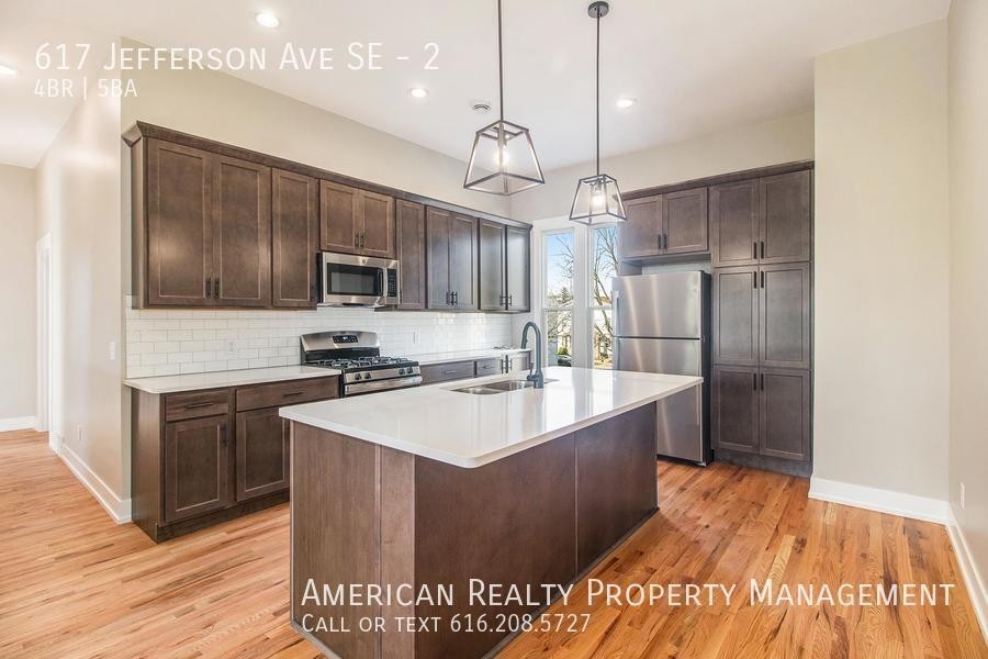 617 Jefferson Ave Se #2 - Photo 4 of 17