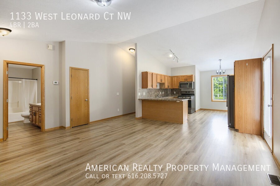 1133 W Leonard Ct Nw - Photo 2 of 19