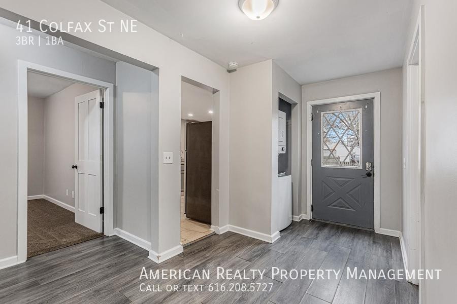 41 Colfax St Ne - Photo 2 of 17