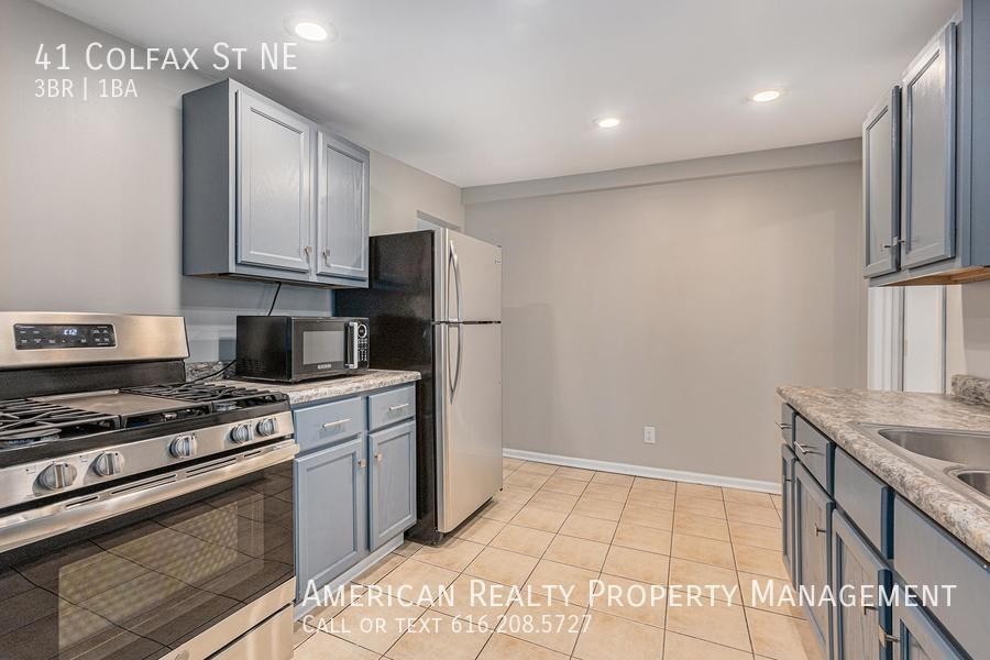 41 Colfax St Ne - Photo 5 of 17