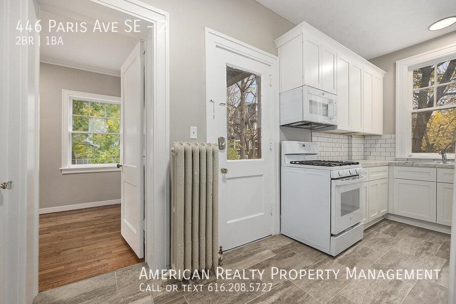 446 Paris Ave Se #2 - Photo 4 of 16