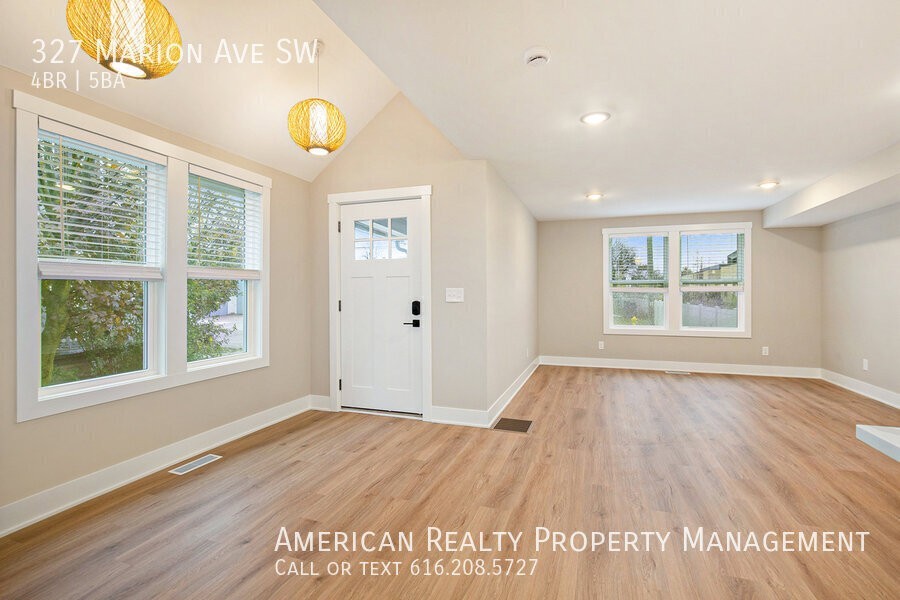 327 Marion Ave Sw - Photo 2 of 22