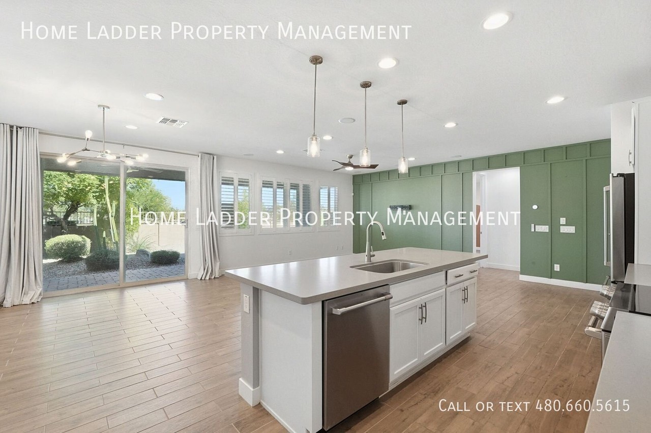 22878 E Arroyo Verde Dr - Photo 4 of 25