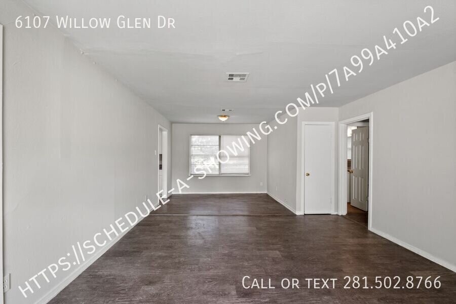 6107 Willow Glen Dr - Photo 2 of 10