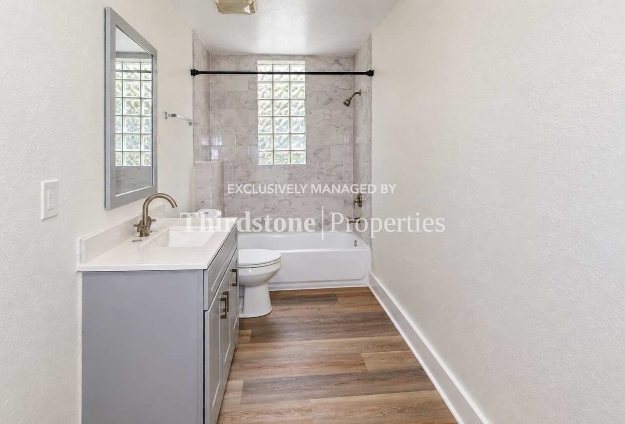 931 Rubel St #6 - Photo 5 of 10