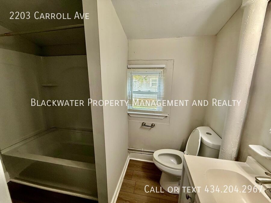 2203 Carroll Ave - Photo 5 of 13
