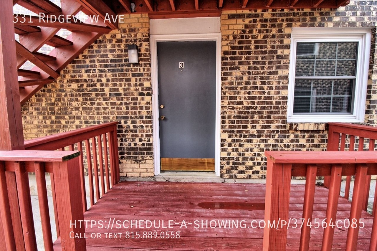 331 Ridgeview Ave - Photo 4 of 16