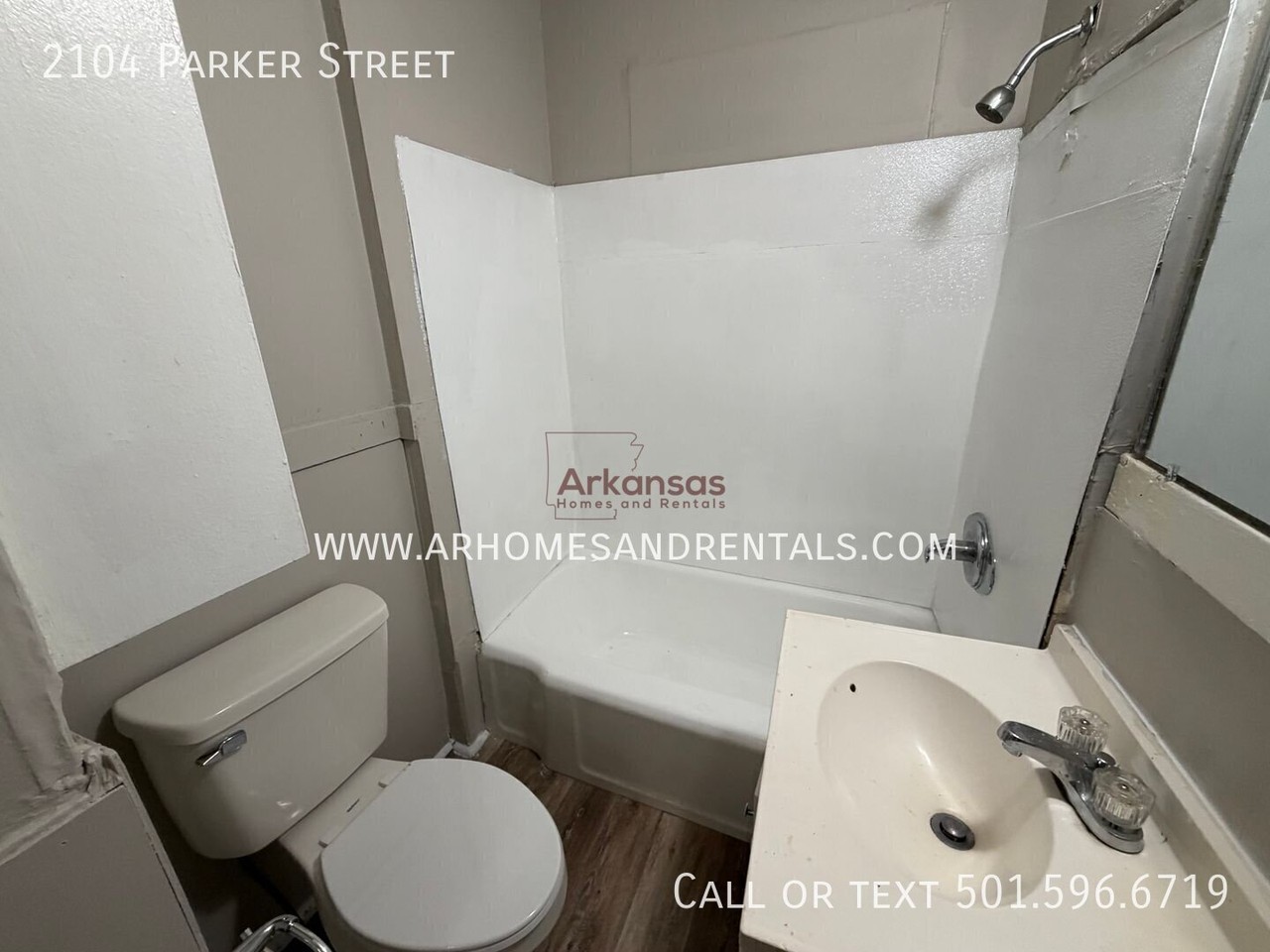 2104 Parker St - Photo 7 of 15