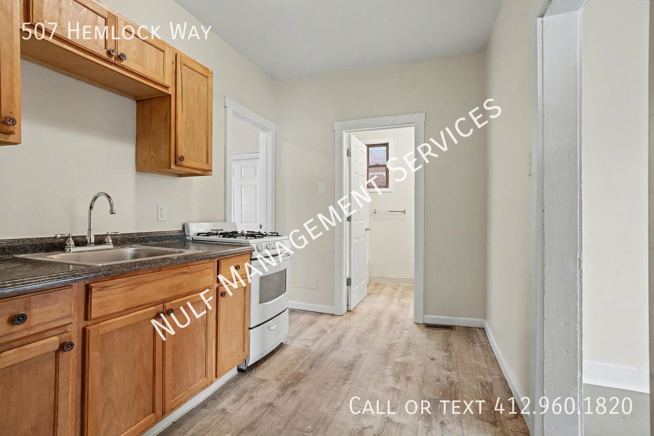 507 Hemlock Aly - Photo 2 of 9