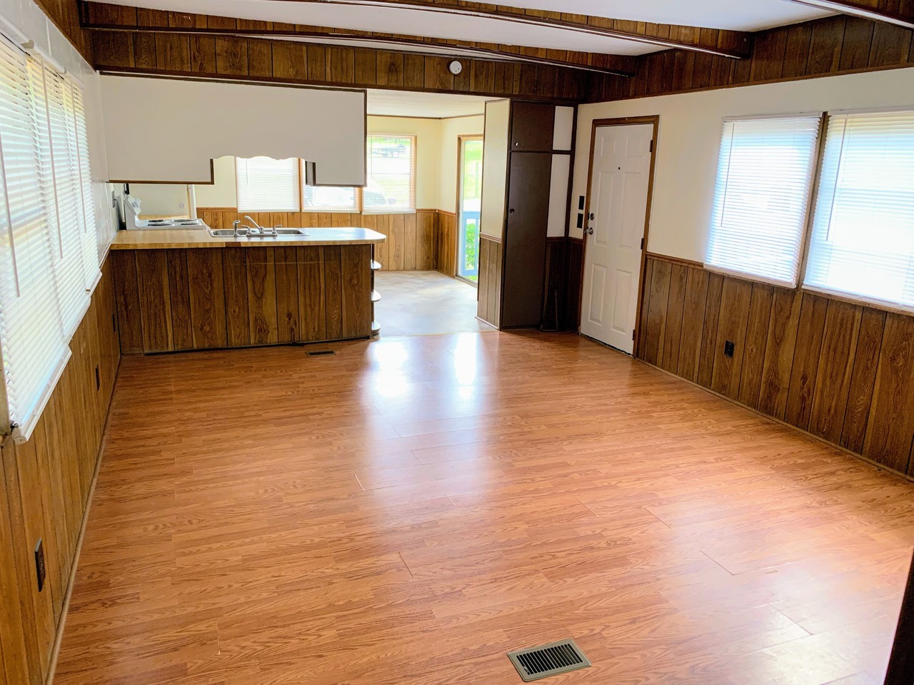 1137 Rock Creek Rd #NA - Photo 3 of 8