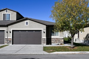 featured image of 123 E 690 S
