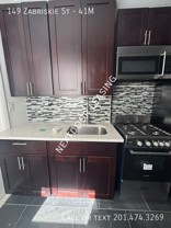 149 Zabriskie St #41M - Photo 1 of 1