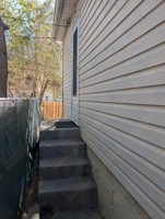 featured image of 915 Lee St #1-2