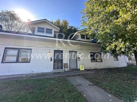 featured image of 202 E English St #E