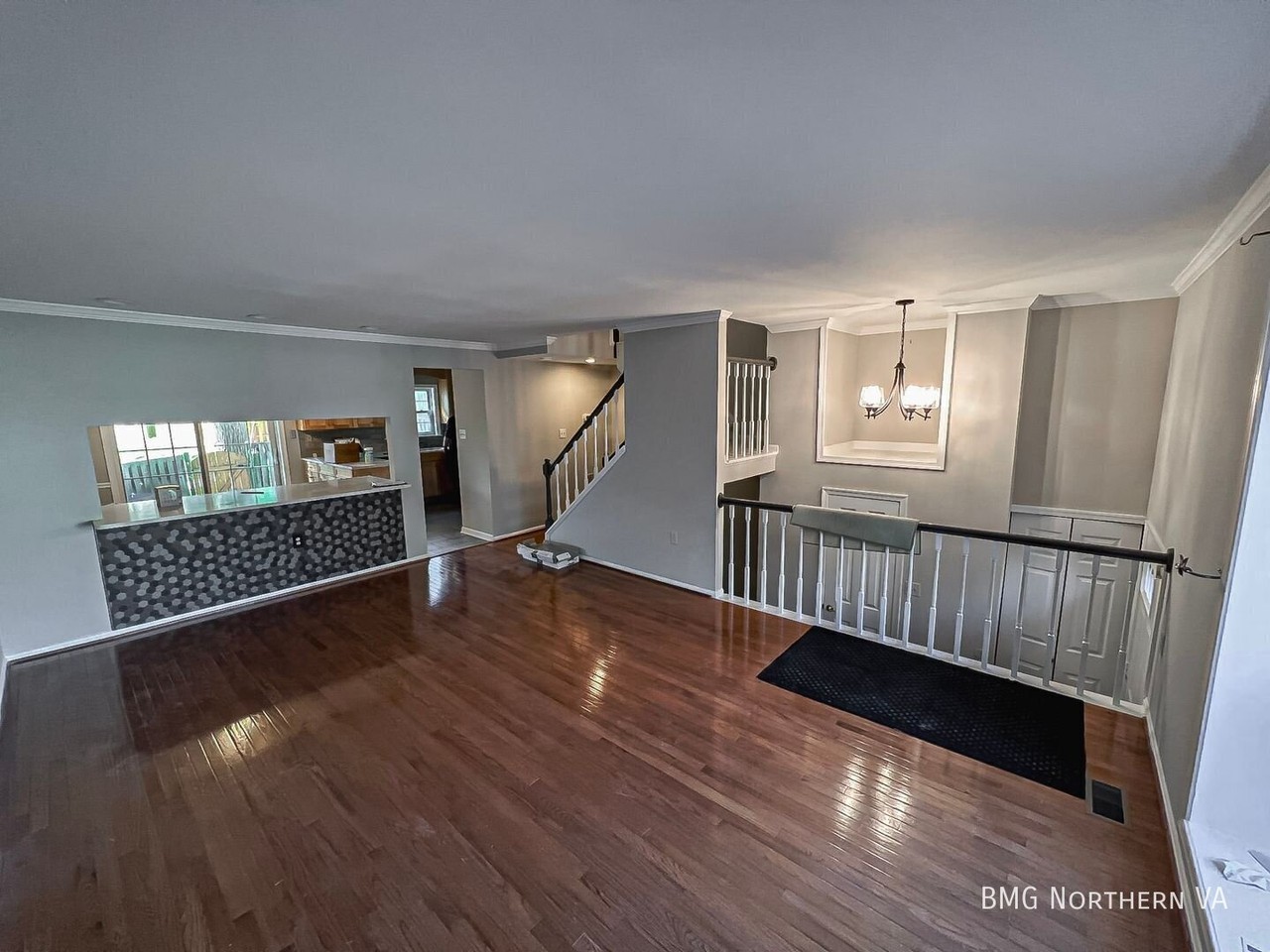 9587 Lindenbrook St - Photo 3 of 25