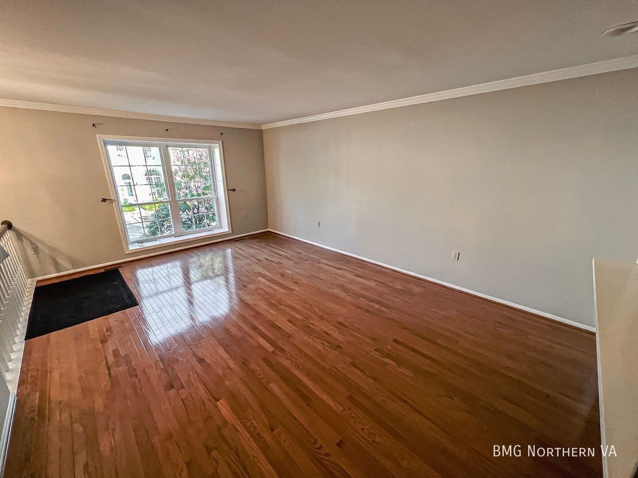 9587 Lindenbrook St - Photo 5 of 25