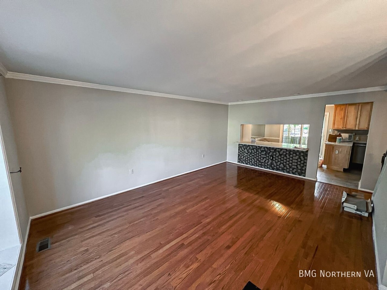 9587 Lindenbrook St - Photo 6 of 25
