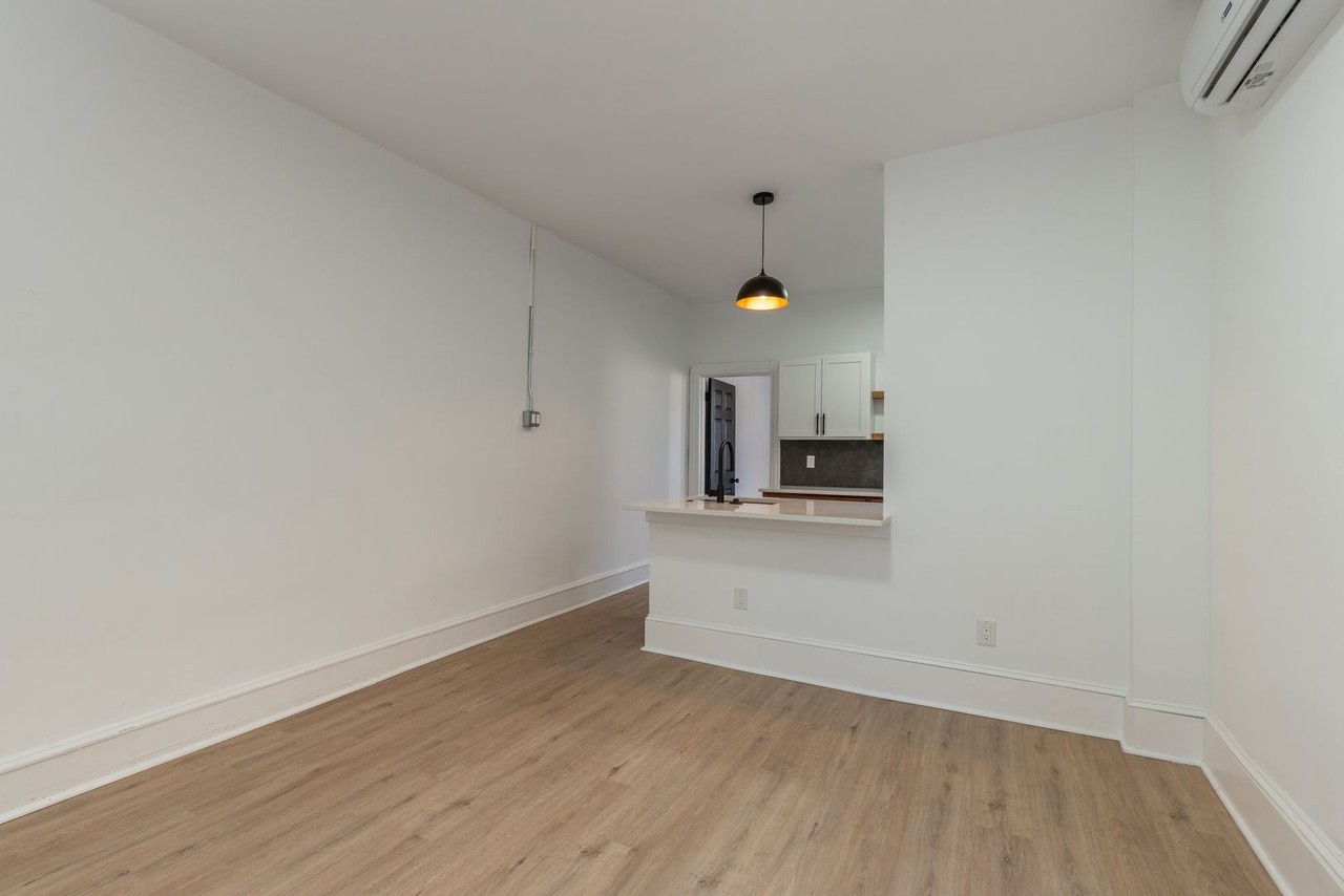 5225 Cedar Ave #2 - Photo 4 of 23