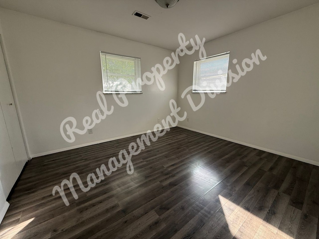 126 N Walnut St #5 - Photo 6 of 7