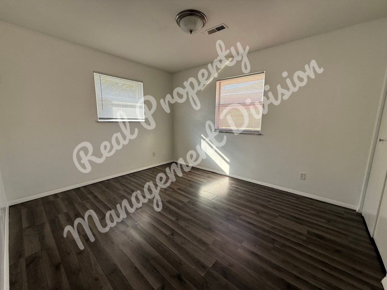 126 N Walnut St #5 - Photo 7 of 7