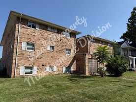 128 N Walnut St #10 - Photo 1 of 1
