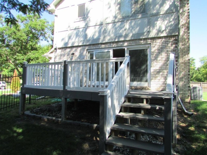 4616 Farmstead St - Photo 6 of 24