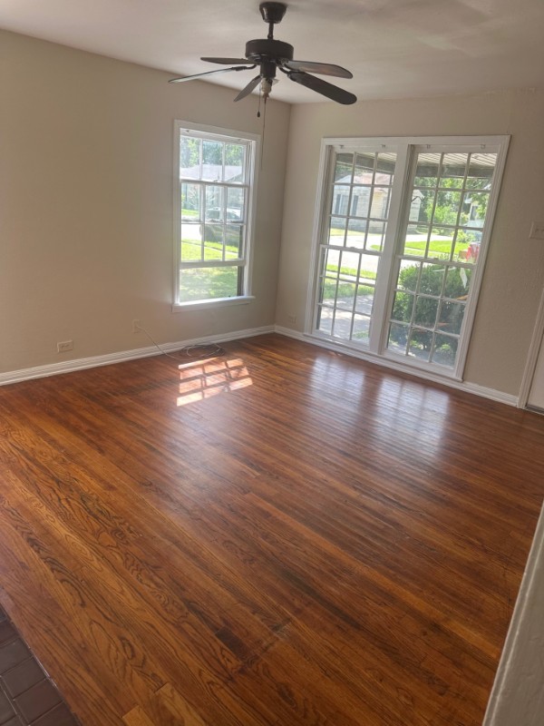 3129 Summer Ave - Photo 5 of 9