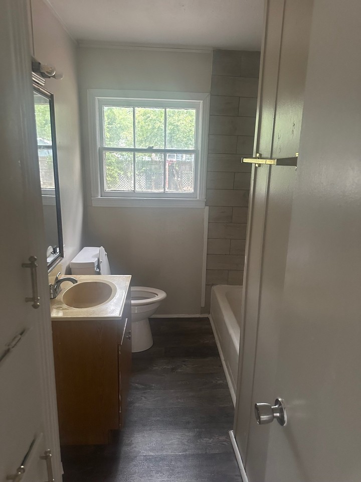 3129 Summer Ave - Photo 7 of 9