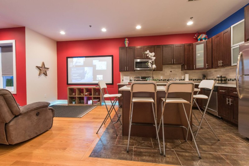 646 Montgomery St #2F - Photo 2 of 9