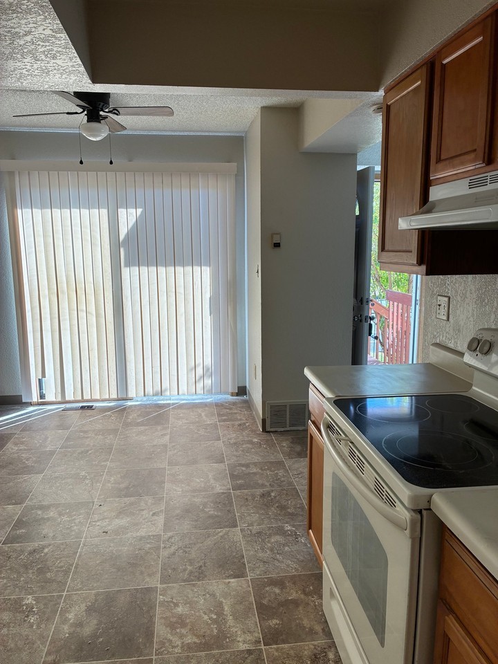 4507 Lamplighter Cir - Photo 7 of 20