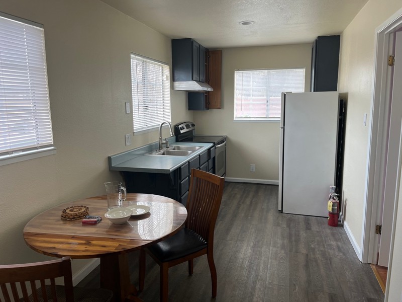 659 Undajon Dr #2 - Photo 3 of 13