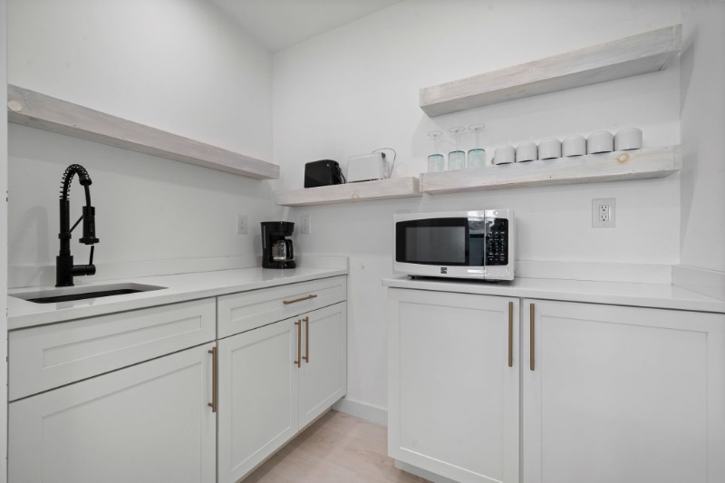 96 E Grand Ave - Photo 6 of 49