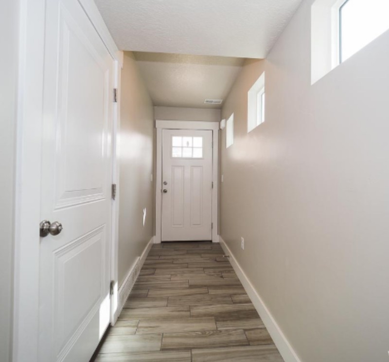6535 S 390 E - Photo 2 of 12