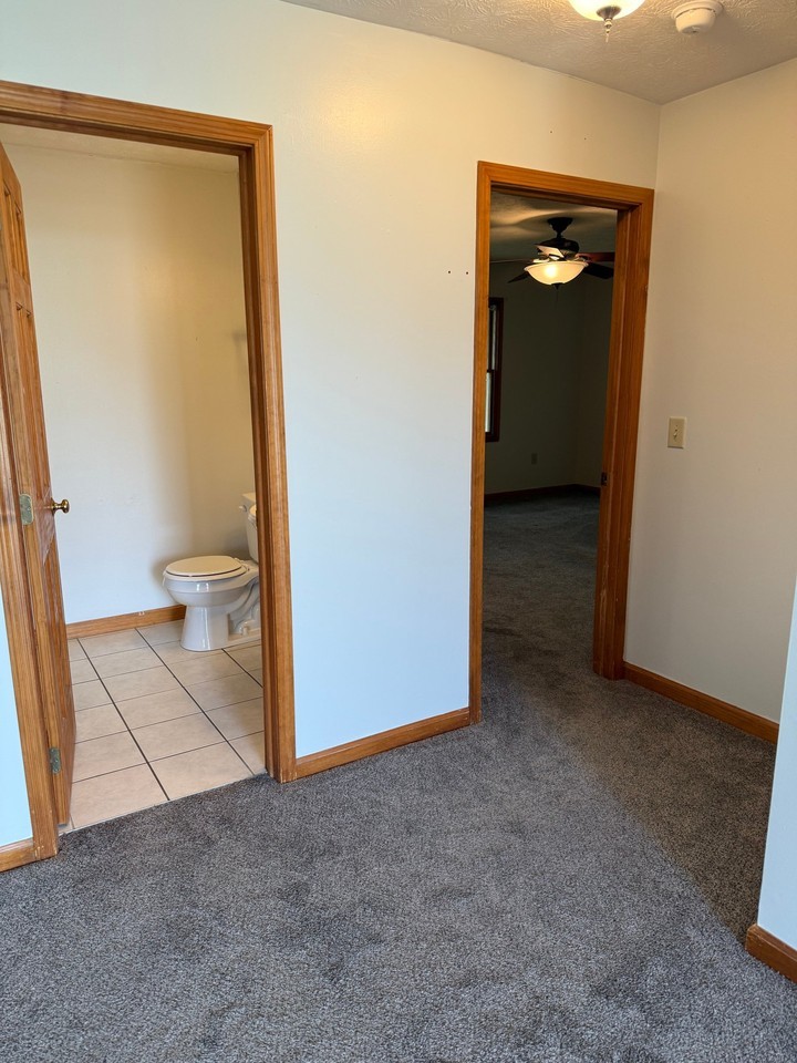 37 Kays Way - Photo 7 of 14