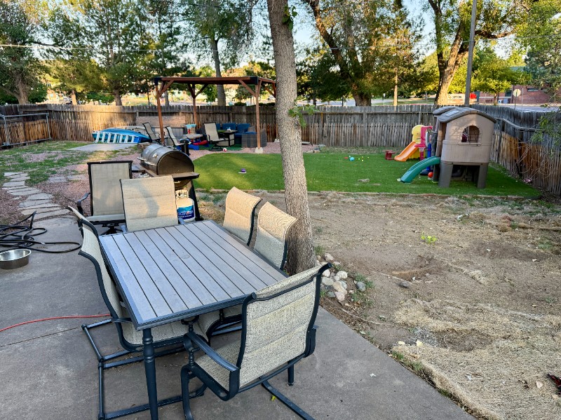 1521 Columbine Blvd - Photo 5 of 20