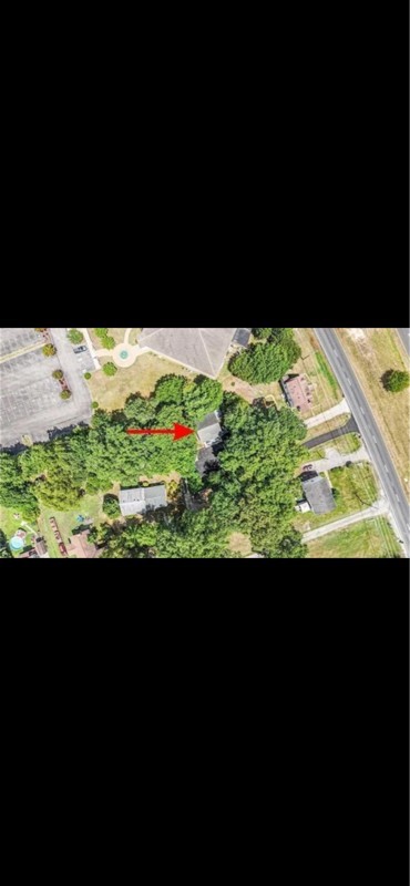 6195 Richmond Rd - Photo 2 of 33