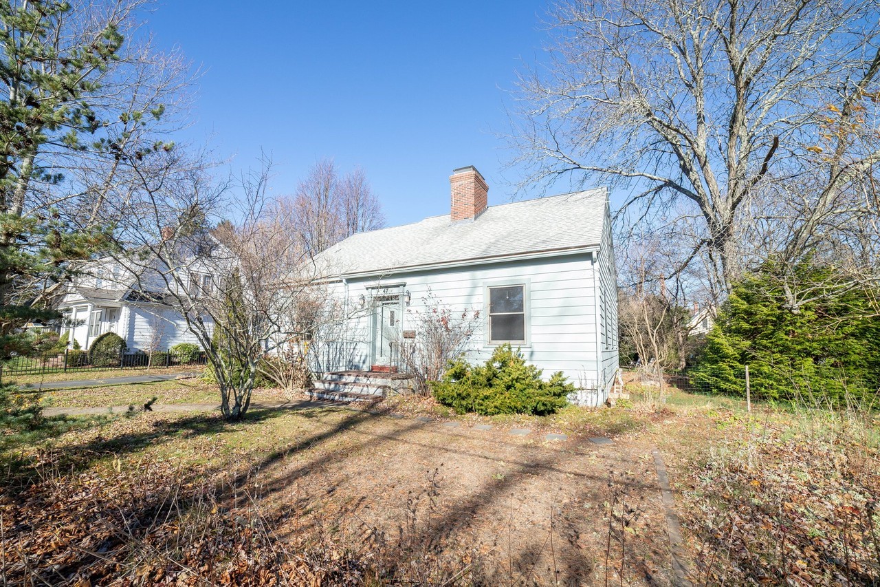 47 Florence St - Photo 2 of 38