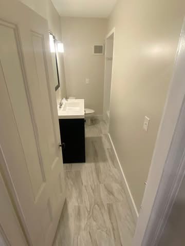 51 Prospect Hill Ave #2R - Photo 4 of 10