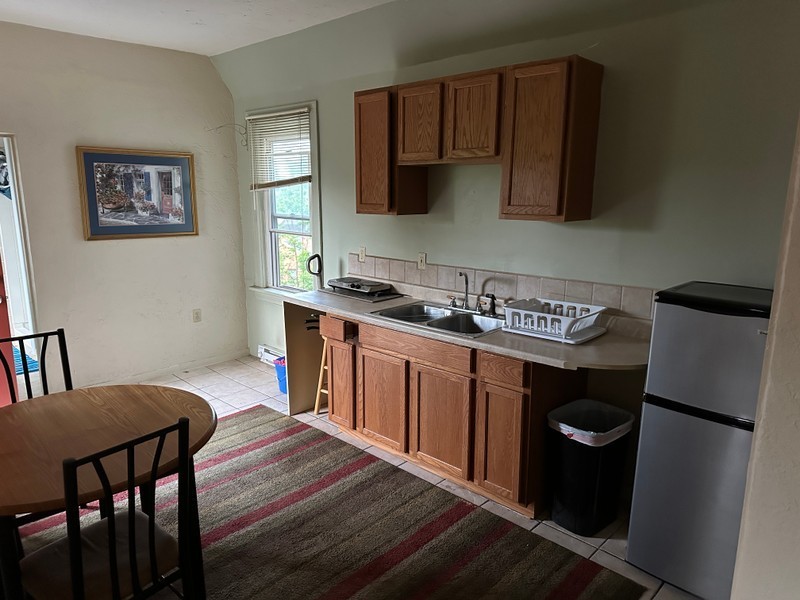 1701 Brownsville Rd #3 - Photo 2 of 6
