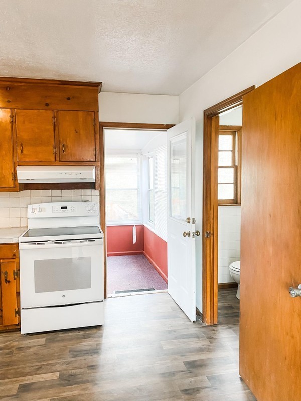 1047 Matts Trl - Photo 5 of 17