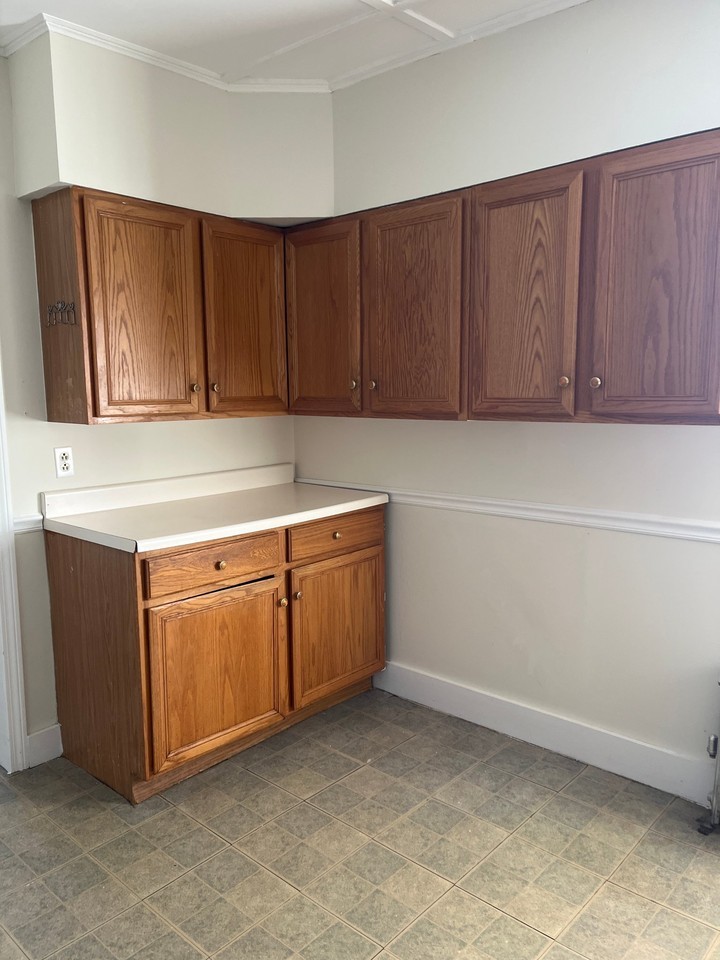 82 Henry Ave #2 - Photo 2 of 9