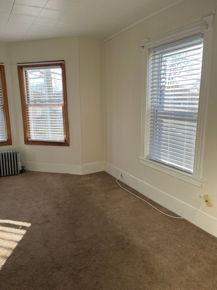 82 Henry Ave #2 - Photo 5 of 9