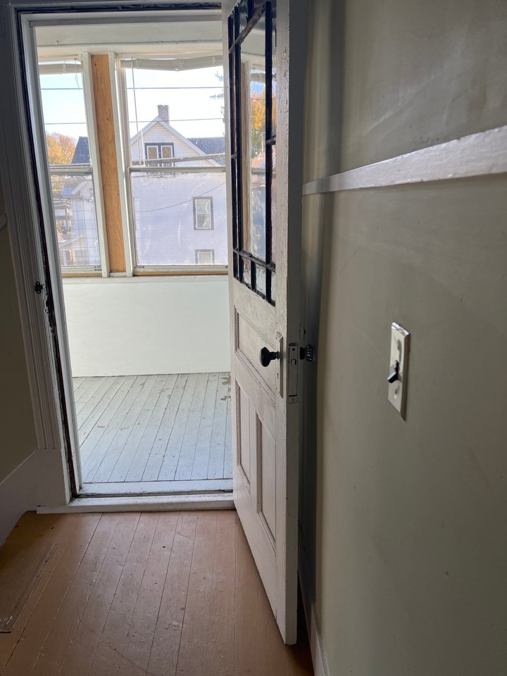 82 Henry Ave #2 - Photo 7 of 9