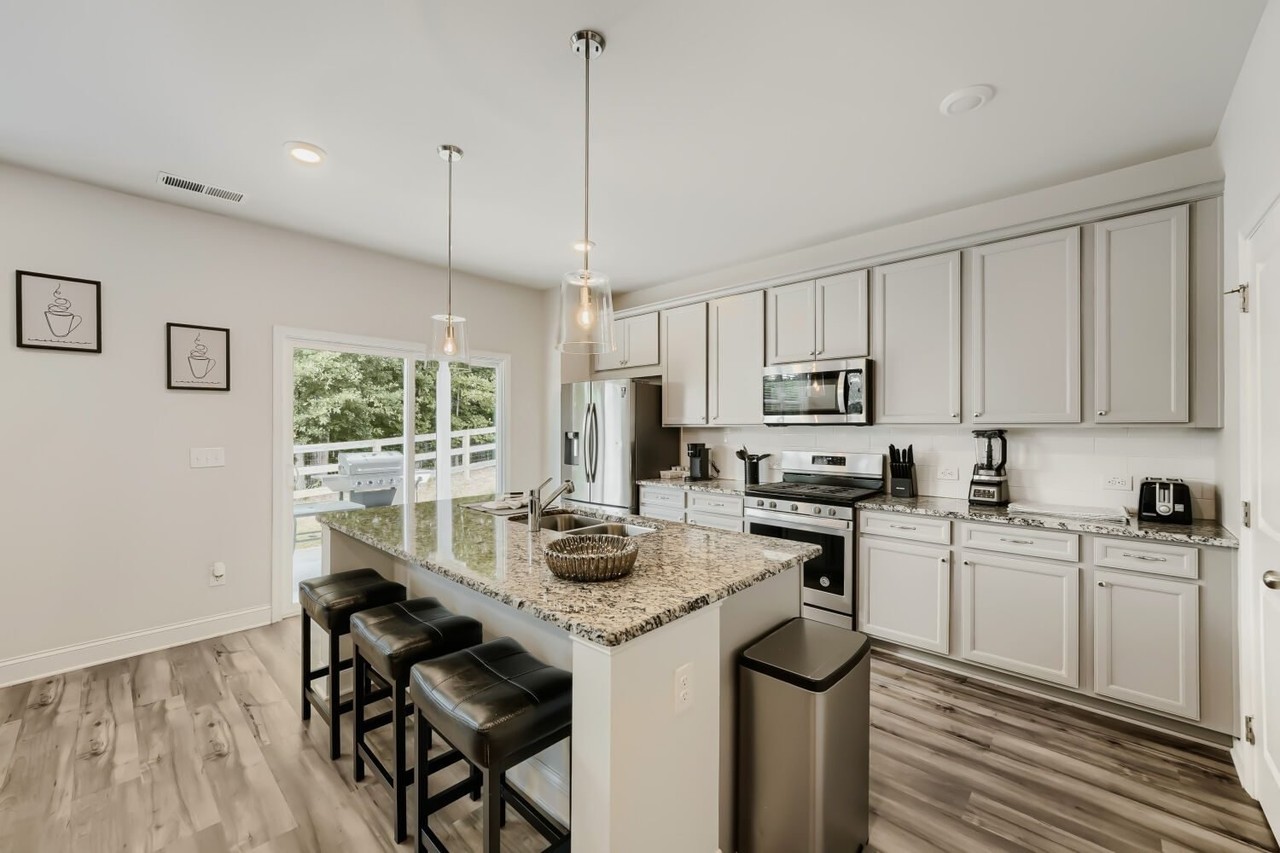 38 Leyland Cir
