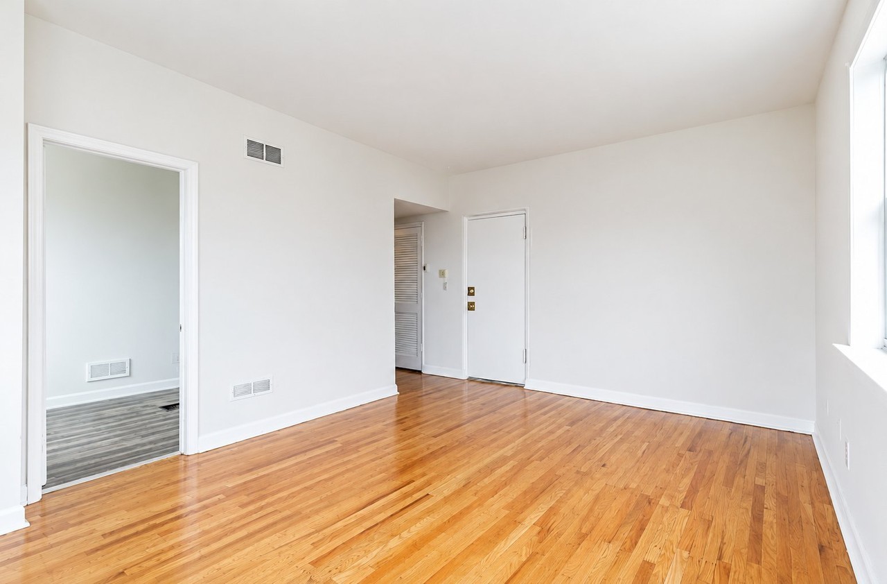 5826 N Mascher St #N - Photo 5 of 16