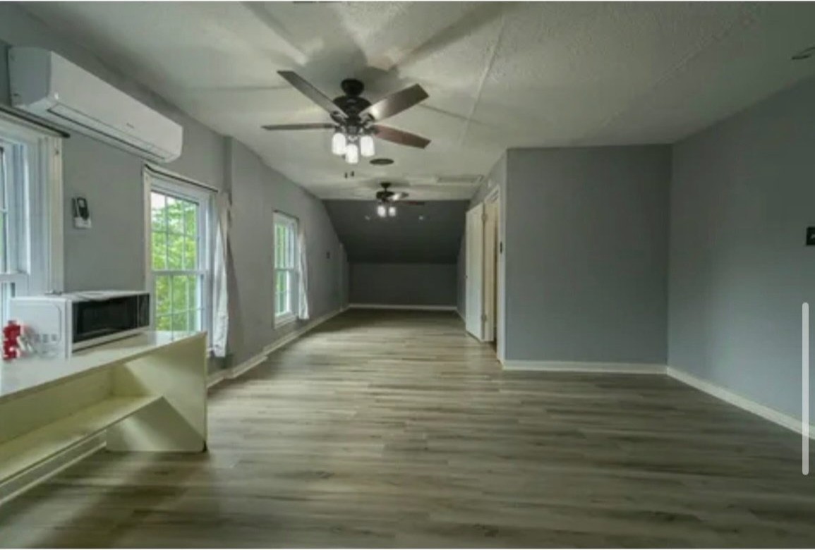210 N Royal St - Photo 6 of 13