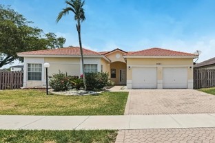 960 Gates Ave - Photo 1 of 1